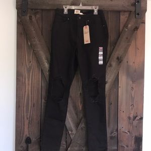 Levi’s 721 high rise black jeans
